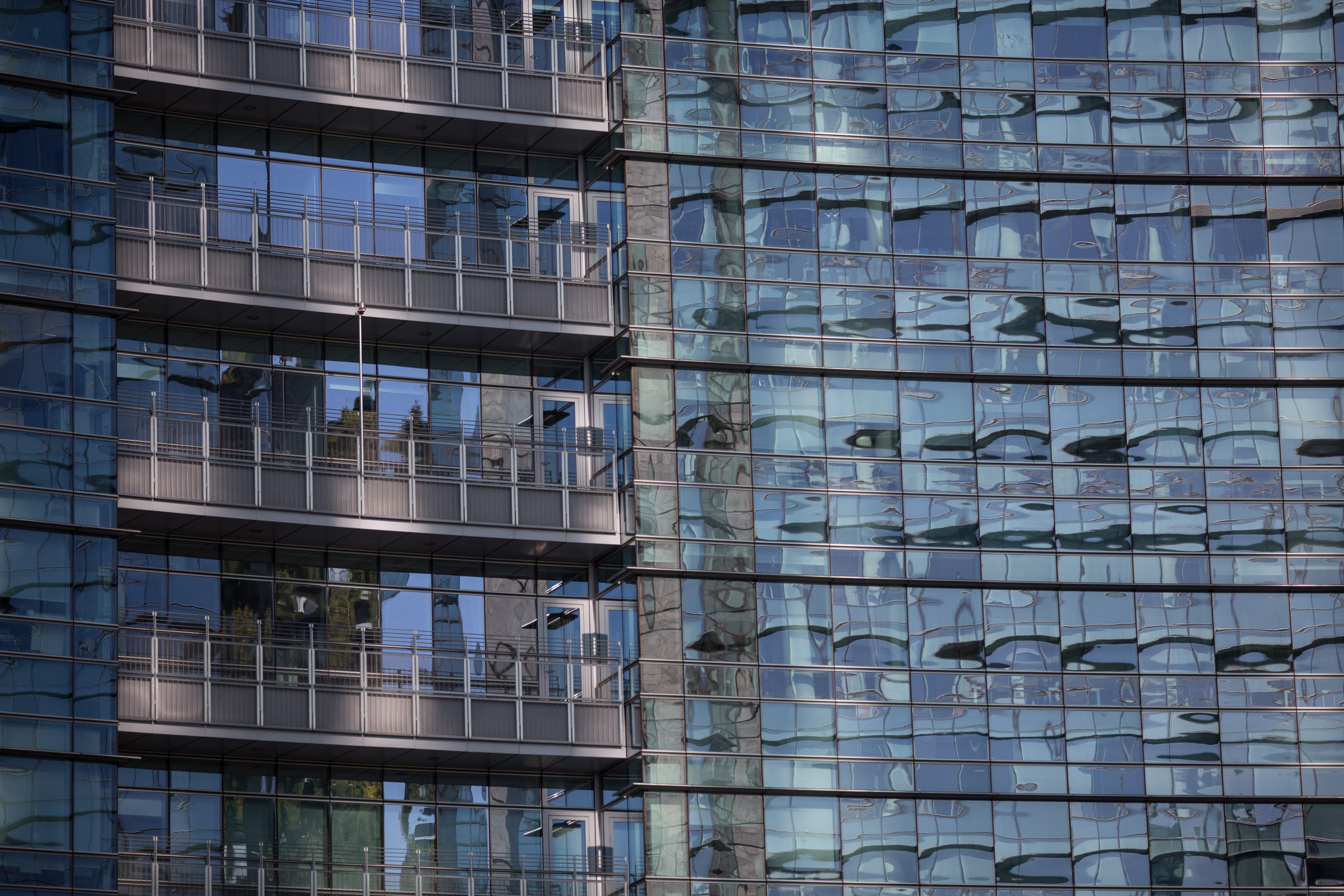 Piazza Gae Aulenti, building detail