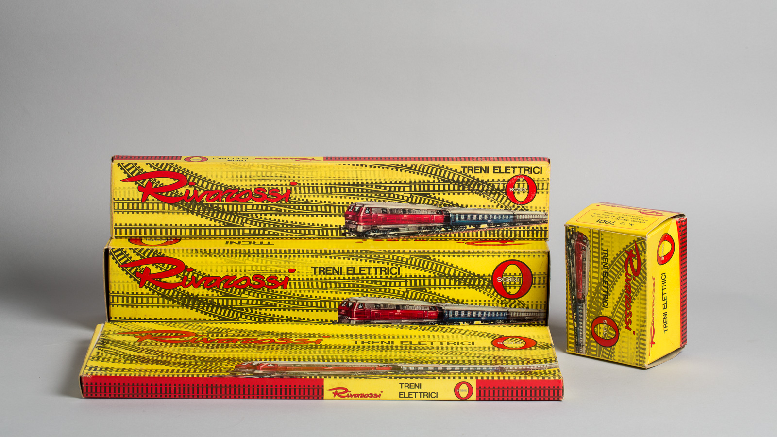 Tracks boxes, different sizes