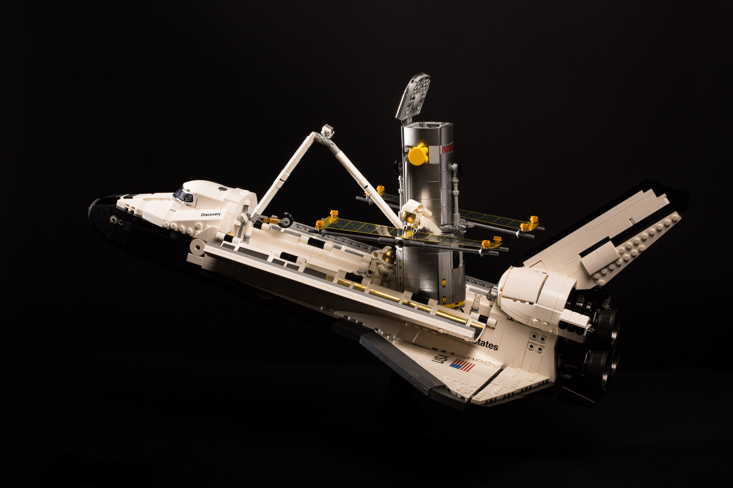 Lego Shuttle Discovery