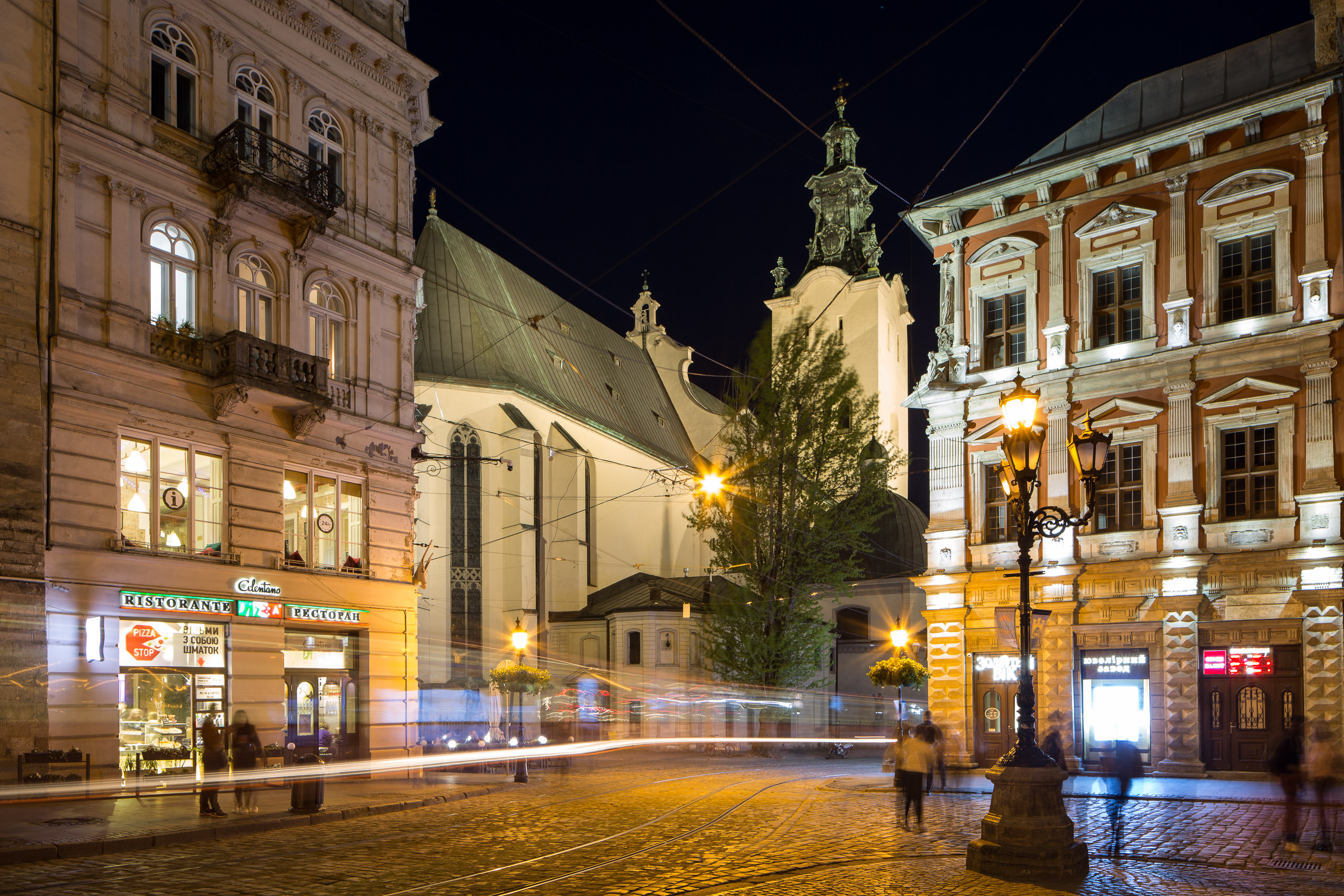 Katedralna Square, Latynsʹkyy Katedralʹnyy Sobor