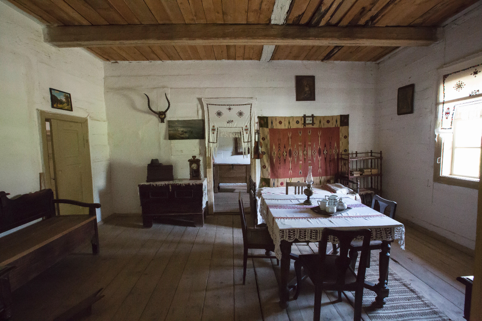 School, teacher's rooms